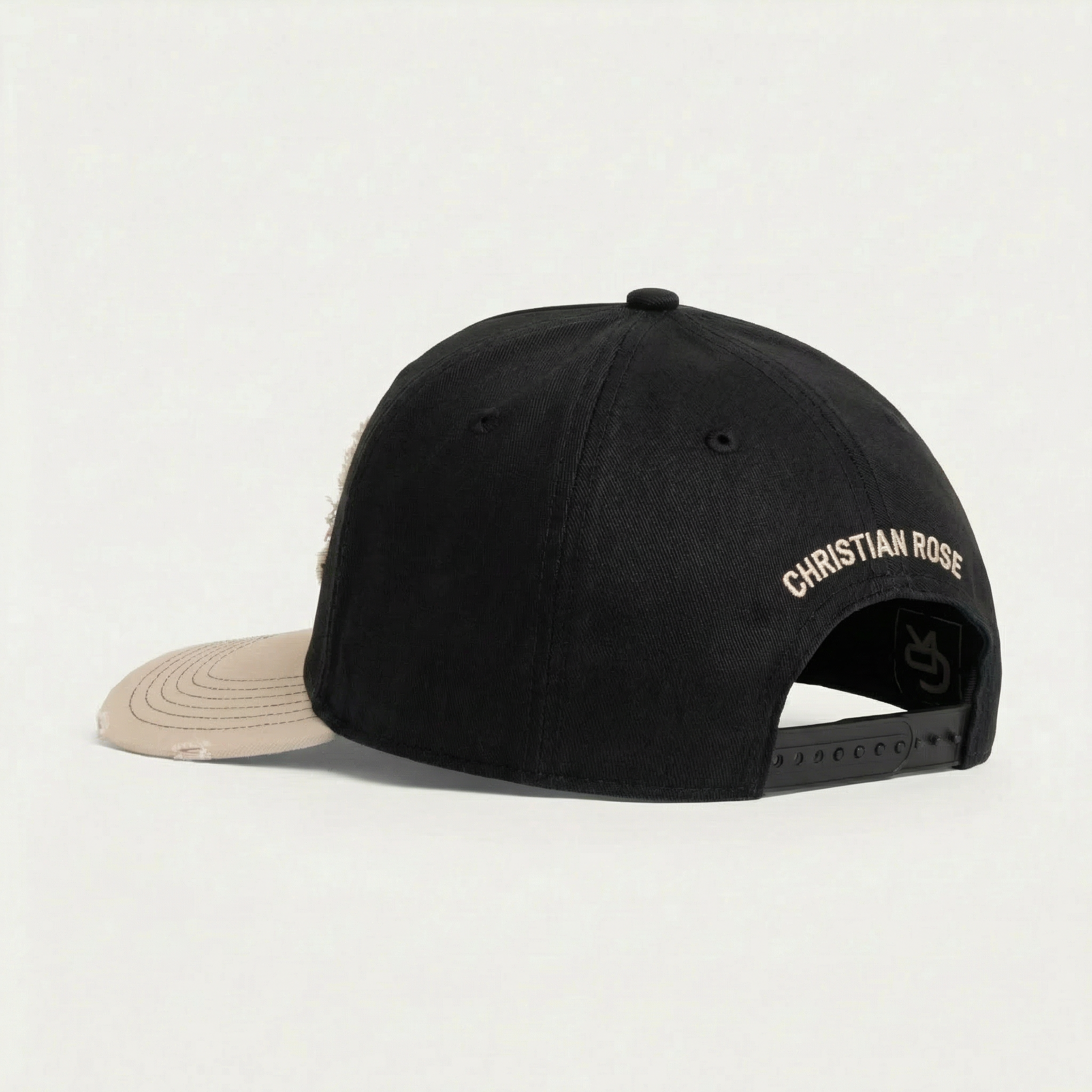 Off White / Black